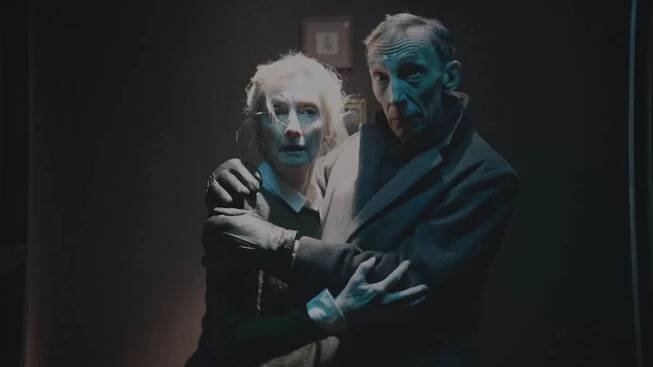 Anything for Jackson: Satanisté začátečníci riskují exorcismus naruby