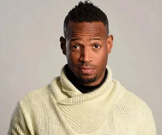 Marlon Wayans Biography - Facts, Childhood, Family Life & Achievements