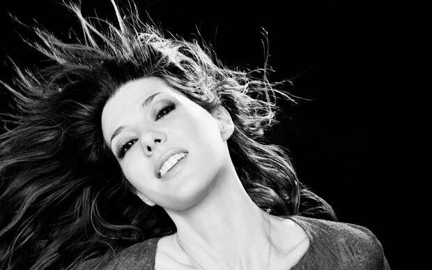 Marisa Tomei Black And White Wallpaper