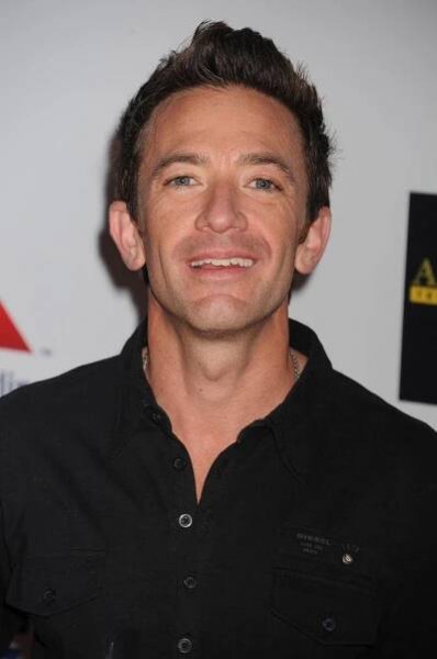 David Faustino