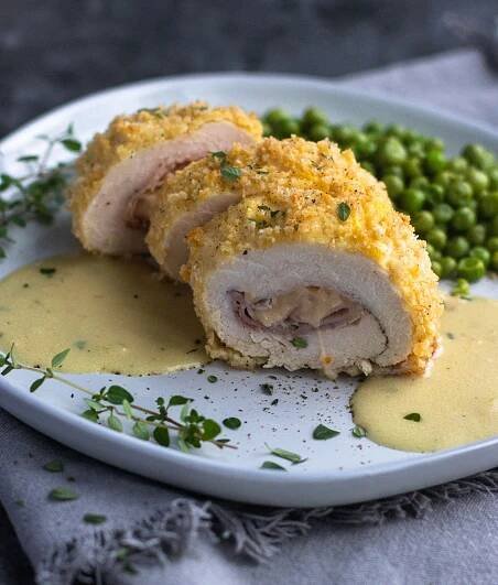 sliced chicken cordon bleu