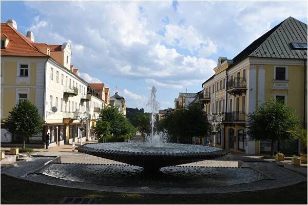 Ústečtí senioři si užili pobyt ve Františkových Lázních. Chválili krásné parky
