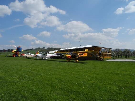 Letiště TŘI SUDY Kotvrdovice - 2014-04-12 Výlet do Přerova a Bojkovic