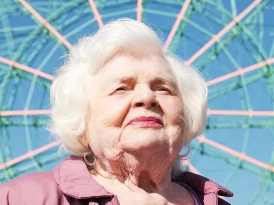 A 95-Year-Old Actress Is the Biggest Deal at Cannes Film Fest