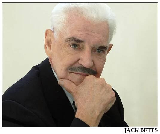 Herec Jack Betts