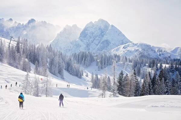 Víkendové lyžování – Dachstein West a Krippenstein - CK TREK s.r.o.
