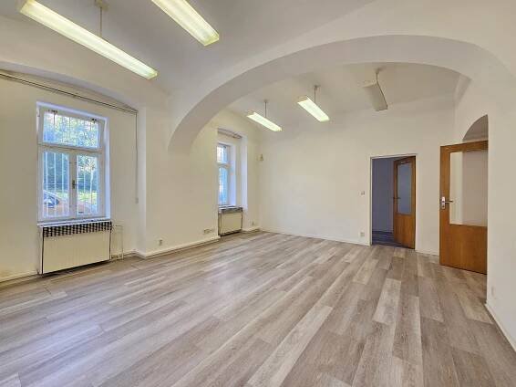 Pronájem kancelářských prostor 164 m2, Havlíčkovo nám., Praha