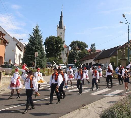 Hody, milé hody. V Ostrožské Lhotě je slavili už po osmadvacáté