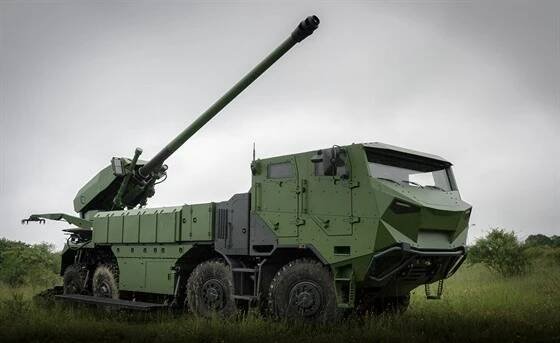Fotogalerie: Úder dělostřestřelectva na Dnech NATO v Ostravě