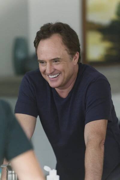 Trophy Wife - Lice and Beary White - Z filmu - Bradley Whitford