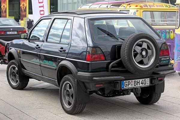 Volkswagen Golf Country 1X7A0284.jpg