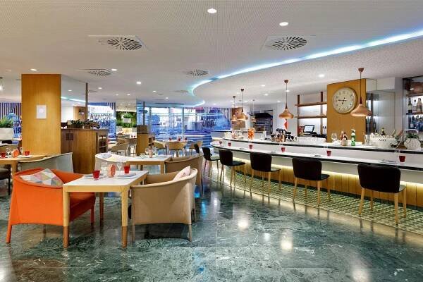 Melia Barcelona Sarria Hotel Exterior photo Restaurant
