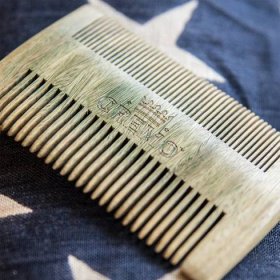 Cremo Accessories Beard Comb hřeben na vousy