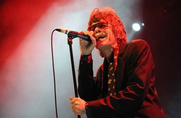 David Johansen, singer from the seminal punk band the New York Dolls, dead at 75
