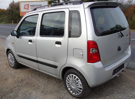 Prodej Suzuki - Wagon R 1.3i 4x4, Servisní kniha