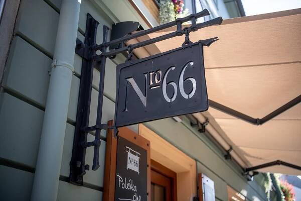 Bistro Nro 66 - kousek venkova v srdci Olomouce. Láká na steaky i kapra