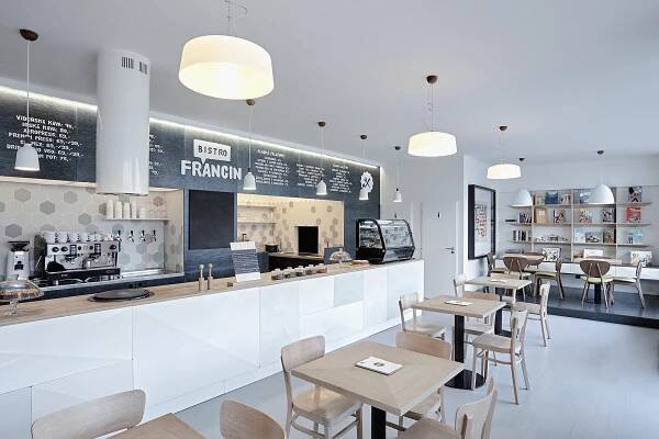 Bistro Francin se představuje | EARCH.cz