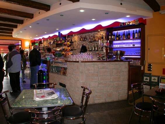 PROGETTO NEGOZIO - Progettazione ed Arredamento per Negozi e Locali Pubblici - Fidenza (Parma)