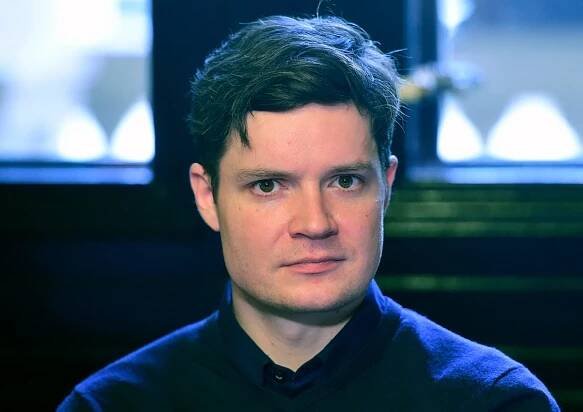 Medunův syn Jan byl nominován na Cenu Thálie. A to za titulní roli v inscenaci Viktor aneb Dítka u moci.