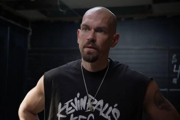 Steve Howey - Actor