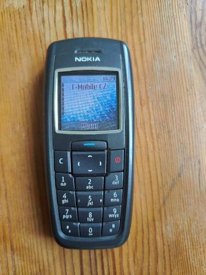 Nokia 2600