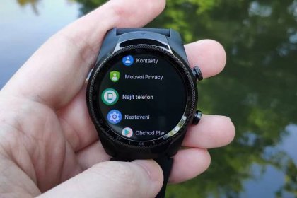 TicWatch Pro 4G/LTE; chytré hodinky; smartwatch; Google Wear OS, nositelná elektronika;