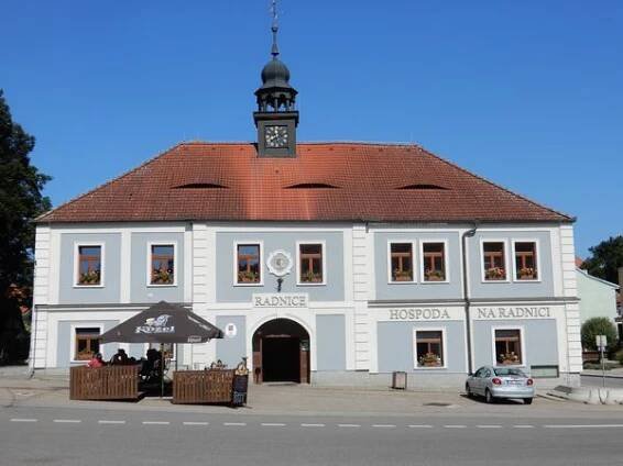 Netvořice - úřad městyse foto 4