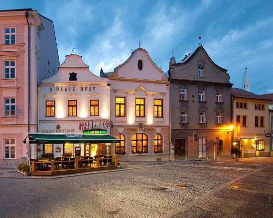 Víkendový pobyt v elegantním hotelu Concertino**** s polopenzí pro dva