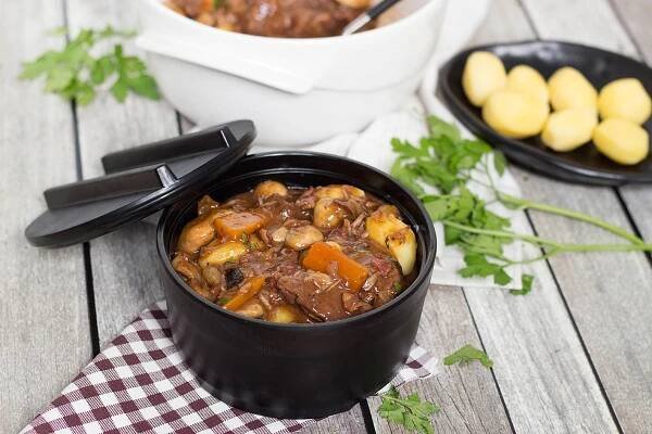 Boeuf Bourguignon - Classic French Beef Stew Recipe