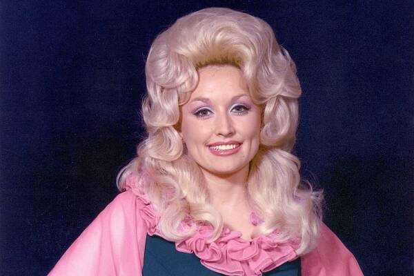 Dolly Parton Shares Her Six Fashion Rules