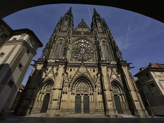 Na bohoslužbu za 25 let svobody přišly do svatovítské katedrály tisíce lidí
