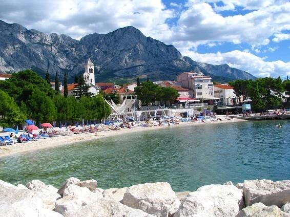 ubytování Baška Voda kostel