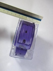 Retro plastový pásek PEJT - fialový - nepoužitý !  - Módní doplňky