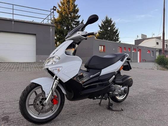 2006 GILERA VXR RUNNER 200, naj. 7800 km - Brno