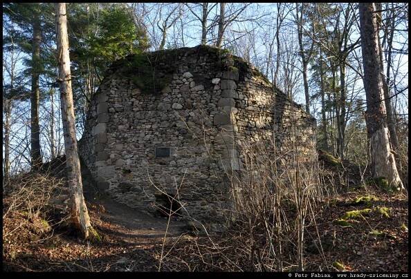 Hrady, tvrze, zámky a zříceniny – Fotografie z roku 2025 – 1.část / hrady-zriceniny.cz