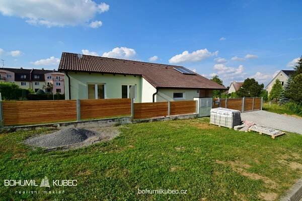Pronájem Dům, Javorová, Tábor - Měšice