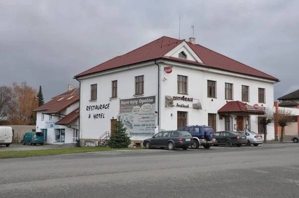 Hotel Jordánek - restaurace, letní terasa / zahrádka - Opočno - Orlické hory a Podorlicko - oficiální turistický portál