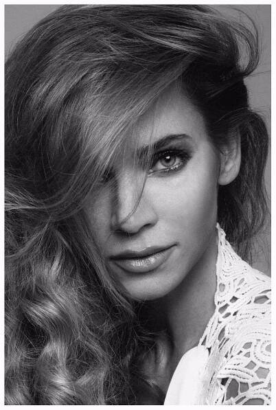 Andrea Verešová patří mezi hvězdy československého modelingu.