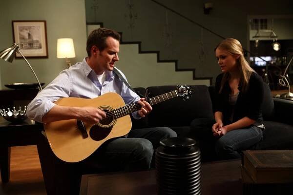Můj táta Rocker - Z filmu - Jack Coleman, Cassi Thomson