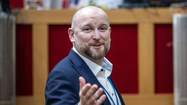Parkování manželce, obří odměna asistentce. Bývalý šéf magistrátu Kubelka ale stíhaný nebude