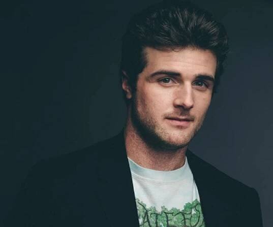 Beau Mirchoff Biography - Facts, Childhood, Family Life & Achievements