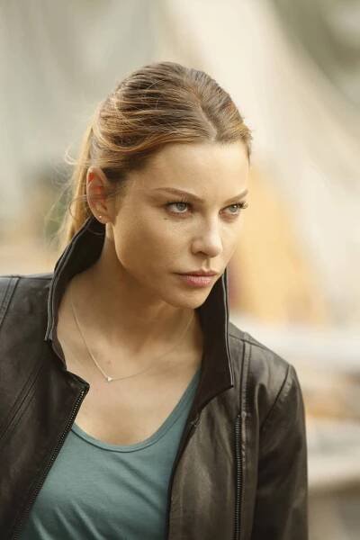 Lucifer - Milovaný syn - Z filmu - Lauren German