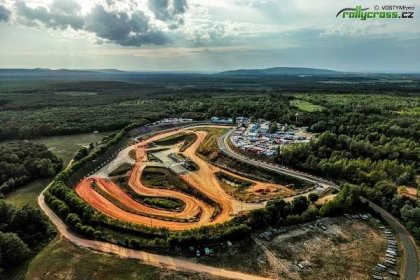 Nedokončený Nyirád | Rallycross.cz