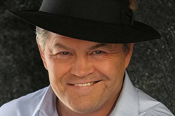 Micky Dolenz Archive - BLVD21-MAGAZINE