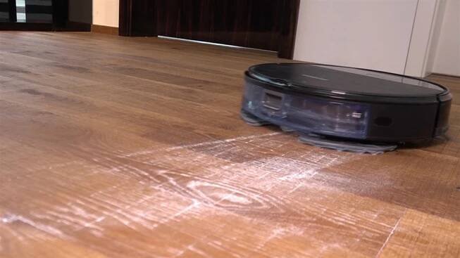 Robotické vysavače s mopem umí hodně, kbelík s hadrem však nenahradí - iDNES.cz