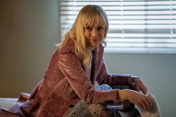 Batwoman - Vyber si svůj jed - Z filmu - Rachel Skarsten