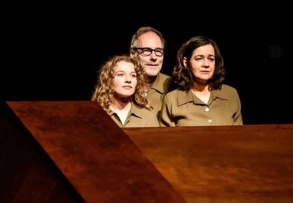 Gertrud von Einar Schleef, Regie Jakob Fedler, Darsteller Antonia Bill, Wolfram Koch, Almut Zilcher © Arno Declair / Weiterspielen Productions
