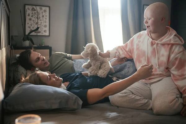 Ivalo - Löytötavara - Z filmu - Mikko Nousiainen, Iina Kuustonen, Venla Ronkainen