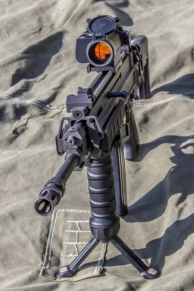 CZE - CZ 805 BREN : Czech Republic / Czechoslovakia (CZE)