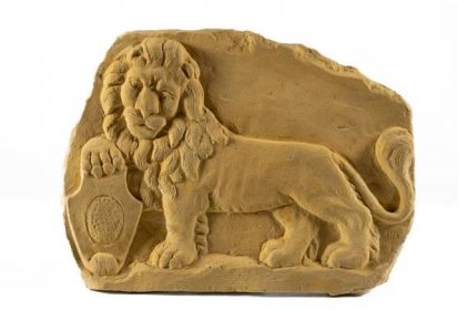 Relief lva - Dekorace z kamene